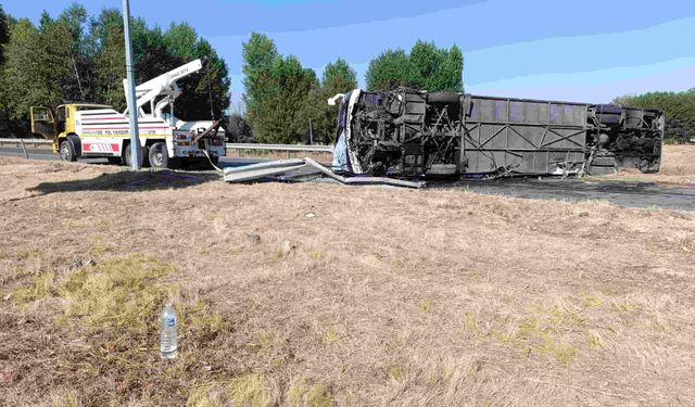 Otobüs kazasında yaralanan 22 kişinin sağlık durumu hakkında açıklama geldi