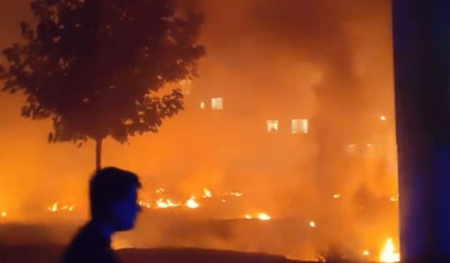 Eskişehir'de alevler her yeri sardı! Havai fişekler yangın çıkardı
