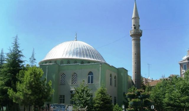 Eskişehir'deki caminin önünde bir vatandaş hayatını kaybetti: Bölge halkı önlem istiyor