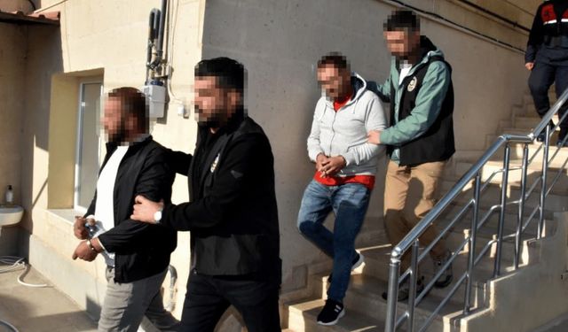 Eskişehir'de polis ekiplerinden tespit edilen adreslere baskın: Mağdur kadınlar kurtarıldı