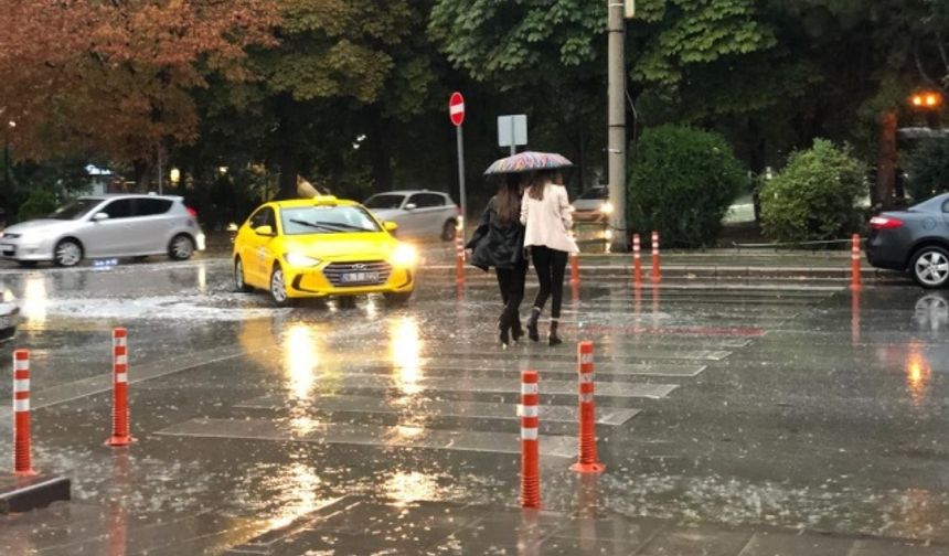 Eskişehir’de sağanak yağış