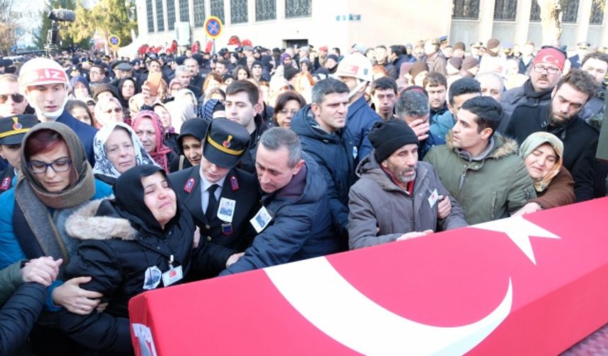 Eskişehirli şehit son yolculuğuna gözyaşları içinde uğurlandı