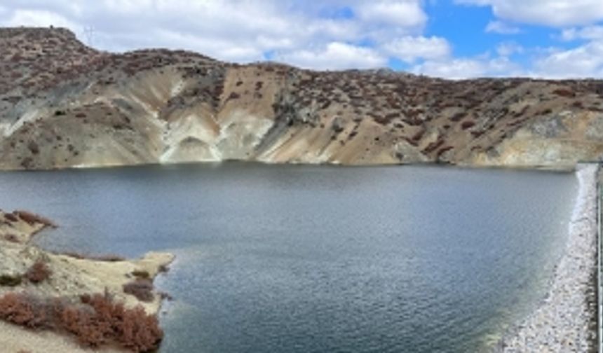 Su taşıyarak göletlerini yüzde 100 doldurdular