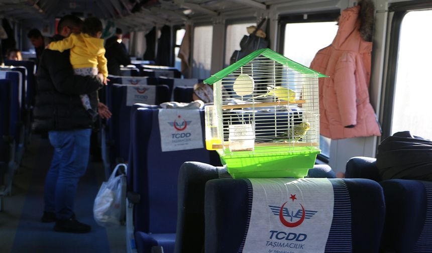 Diyarbakır'ın tren garı 1100 kişiye geçici yuva oldu