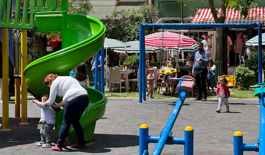 Eskişehirliler önce sandığa, sonra parklara koştu