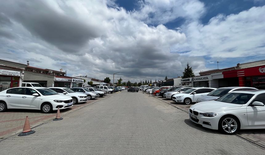 İkinci el otomobil piyasası Eskişehir'de hareketlendi