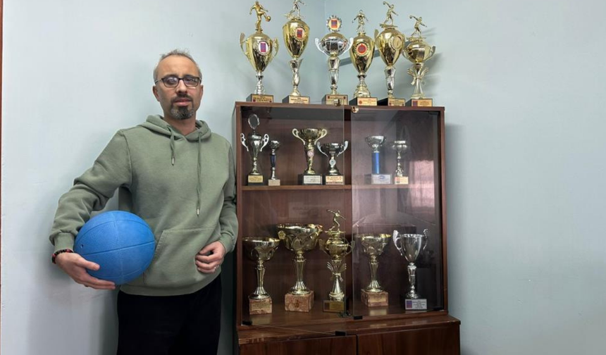 Görme Engelliler Spor Kulübü ulaşımı kolay bir salon arıyor