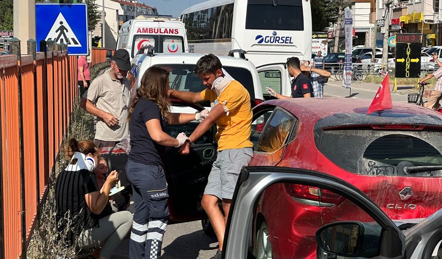 Eskişehir’de zincirleme trafik kazası!