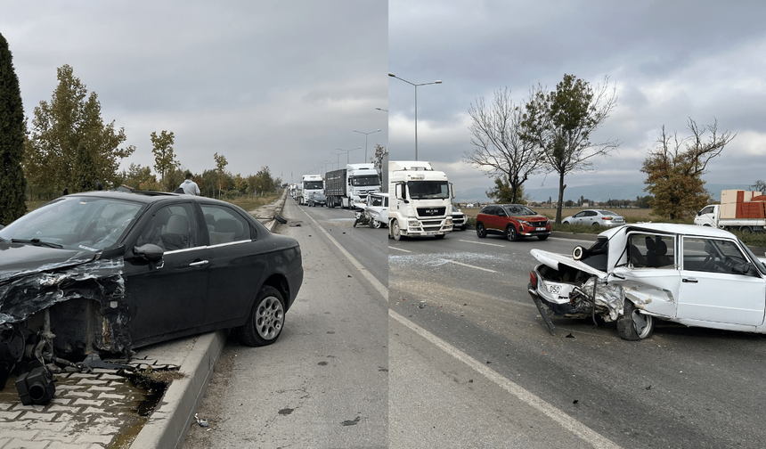 Eskişehir'de feci kaza 2 araç birbirine girdi