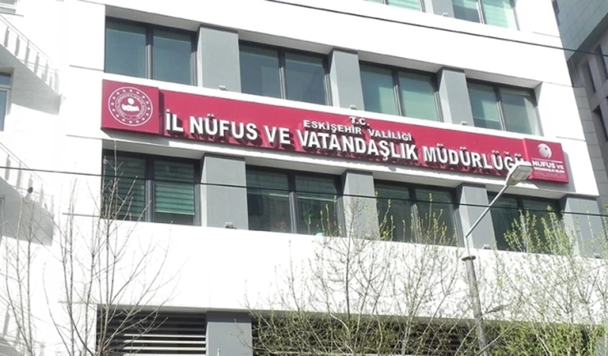 LGS'ye girecek adaylara önemli duyuru: Nüfus müdürlükleri yarın açık mı, kapalı mı?