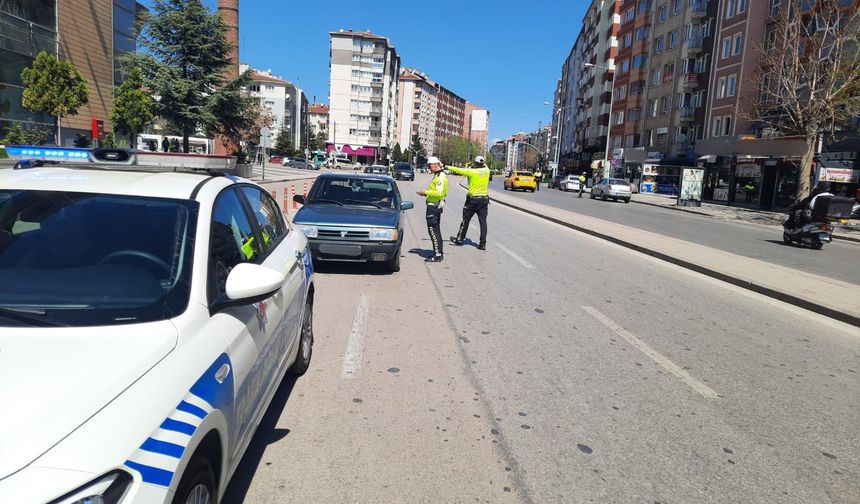 Eskişehir'de bir haftada 9 bin 537 trafik cezası kesildi