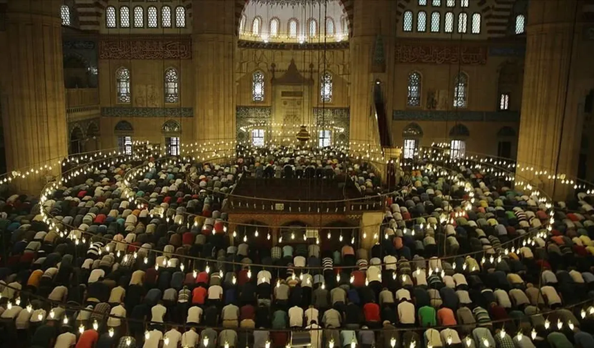 Eskişehir'de ilk teravih namazı saat kaçta kılınacak?