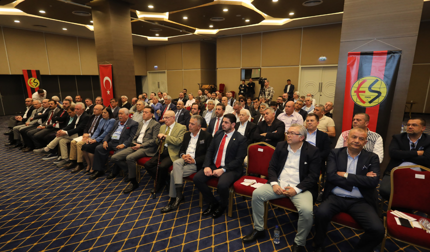 Eskişehirspor’da kritik toplantı başladı…Kimler katıldı?
