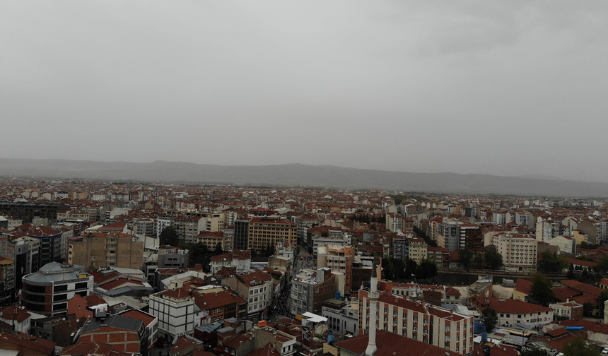 Meteoroloji uyarmıştı: Eskişehir'de toz taşınımı etkili oldu