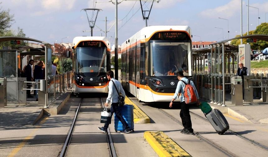 Eskişehir’de gece tramvayları başlıyor
