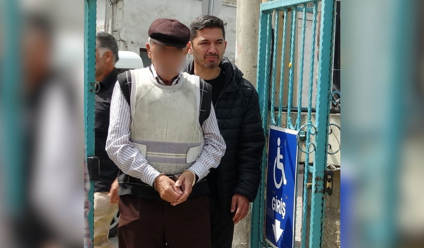 Berber dükkanında dehşet saçan 80 yaşındaki zanlı tutuklandı