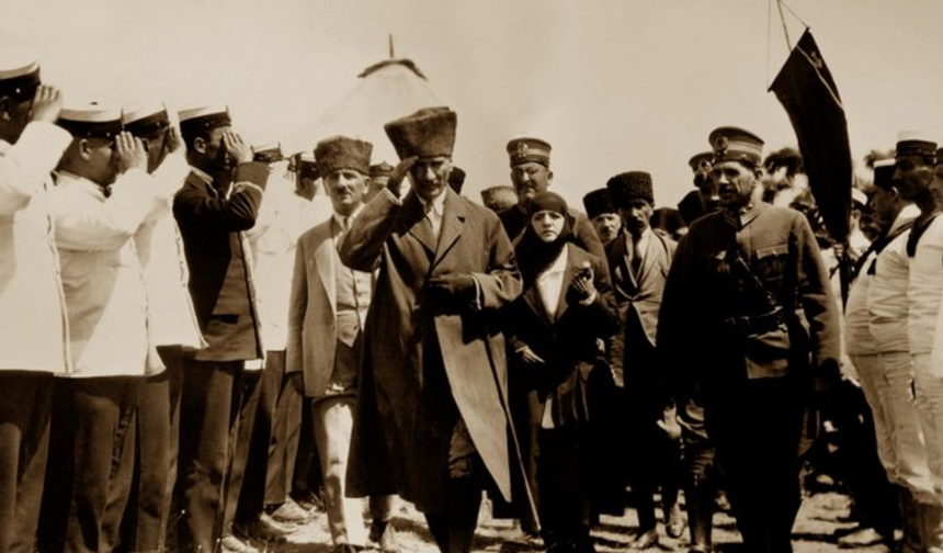 Valilik Atatürk’ün Eskişehir fotoğraflarını yayınladı