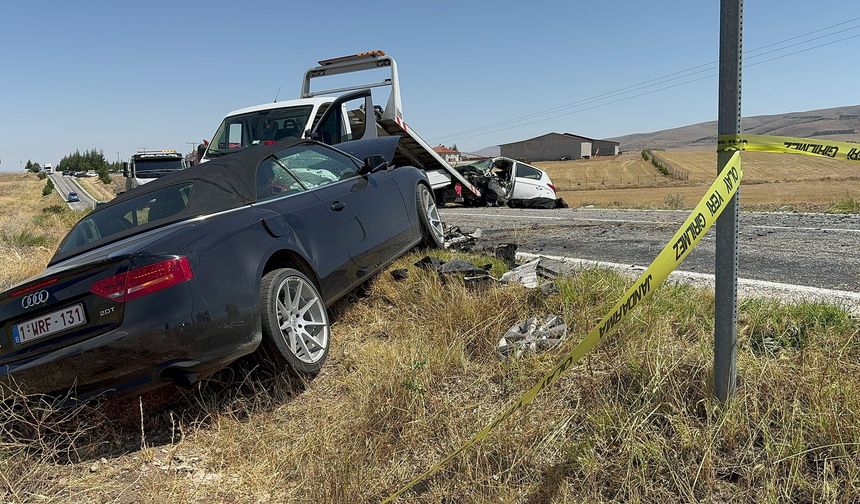 Emirdağ'da zincirleme kaza: 1 ölü 4 yaralı