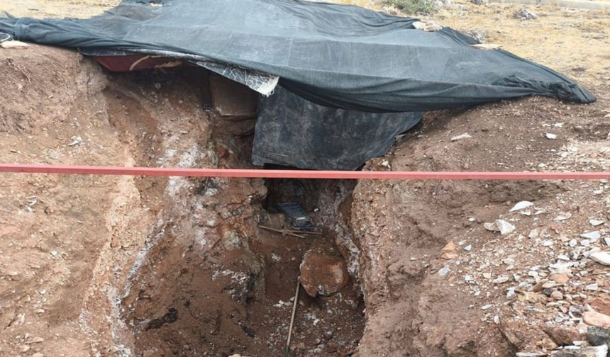 Eskişehir'de kaçak kazıya suçüstü: 5 şüpheli yakalandı!