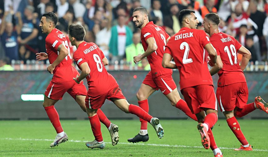 Maçta ilk yarı sona erdi! İzlanda 1-0 Türkiye