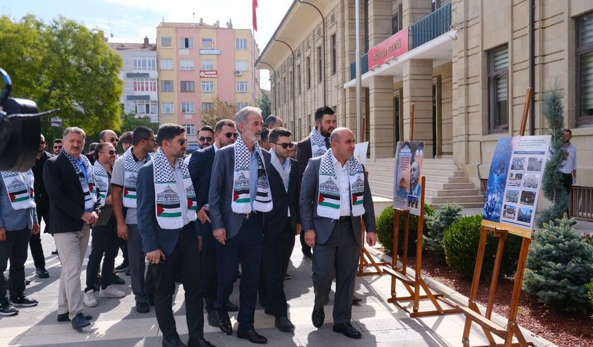 “İsrail durdurulmazsa bölgeyi ateşe atmaktan geri durmayacak”