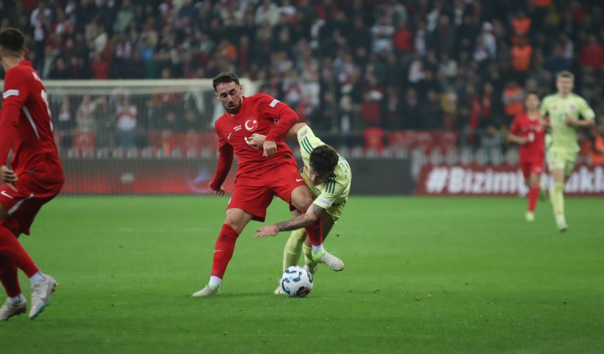 Türkiye ve Galler'den kıyasıya mücadele: İlk yarı 0-0