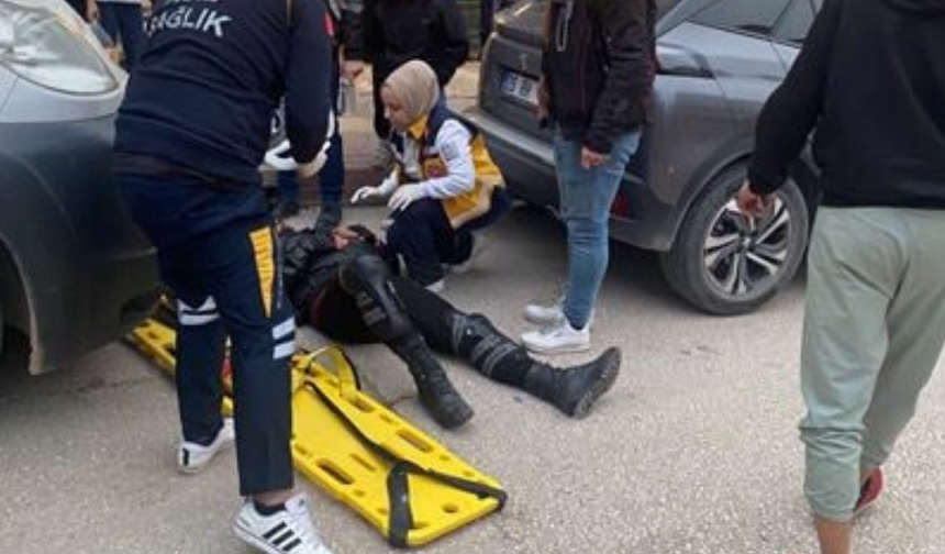 Bilecik'te motosiklet ile hafif ticari araç çarpıştı: 1 yaralı