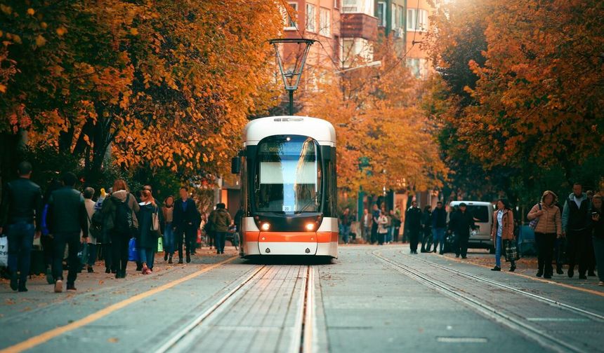 Eskişehir'de tramvay seferleri durdu: Acil durum otobüsleri devreye alındı