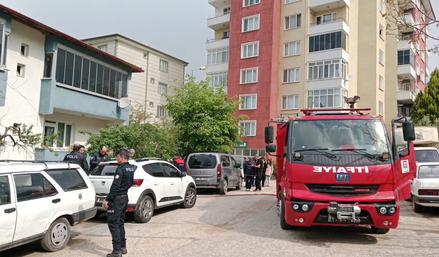 Komşuda yangın paniği: Hızlı müdahale can kaybını önledi!