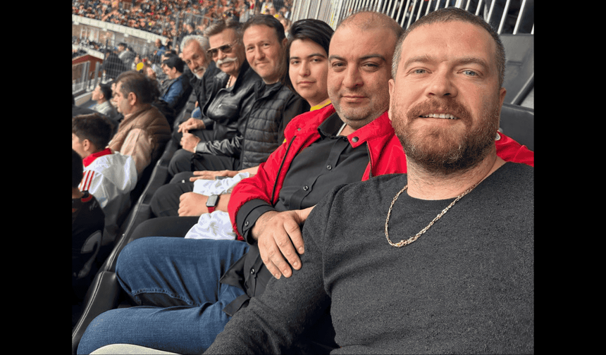 Ünlü oyuncu Engin Öztürk Eskişehirspor maçını tribünden izledi