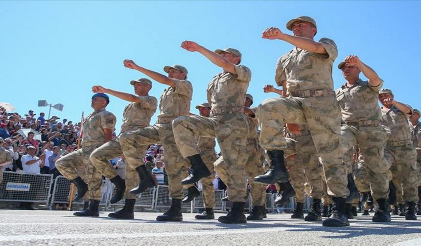 Ağustos-Ekim askerlik celbi açıklandı! e-Devlet üzerinden anında işlem