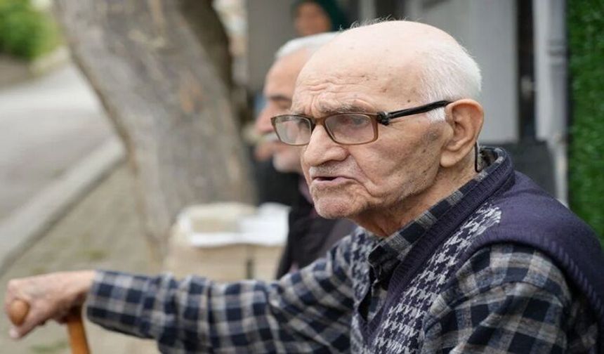 İl Sağlık Müdürü Bildirici açıkladı: Yaşlıları yoran asıl neden ortaya çıktı!