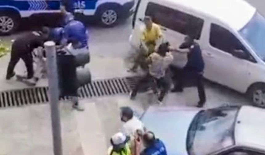 Eskişehir'in komşusunda yumruklar konuştu: Birbirlerine saldırdılar
