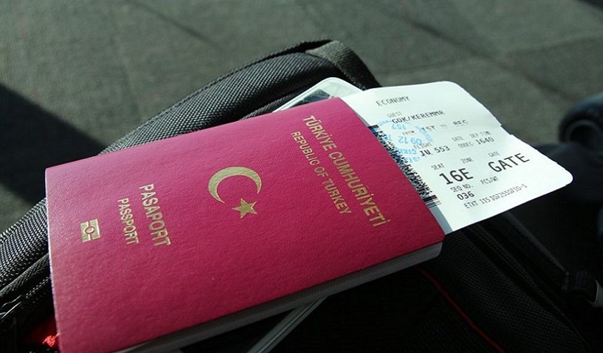 Vizesiz Karadağ dönemi bitti! İşte Türklere uygulanacak yeni başvuru şartları