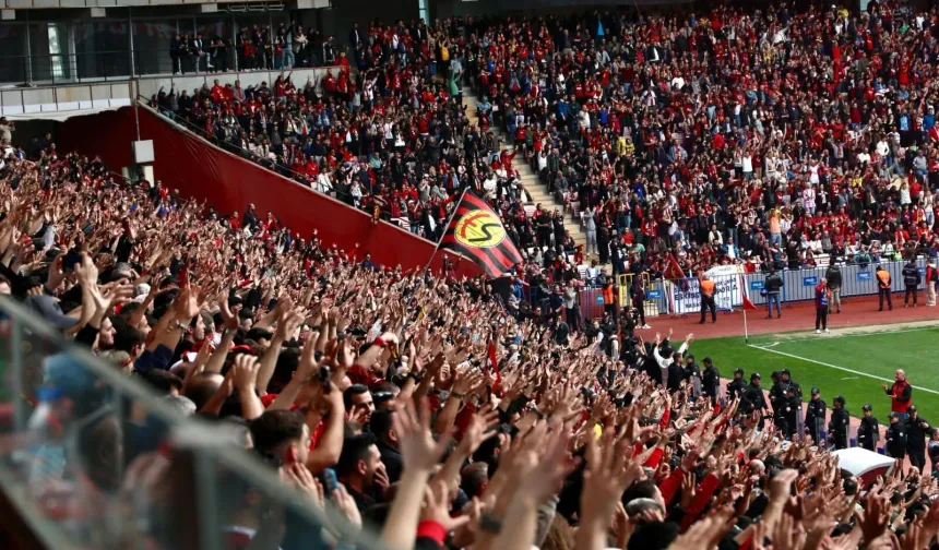 Taraftar Kültürüyle Yaşayan Bir Şehir: Eskişehirspor