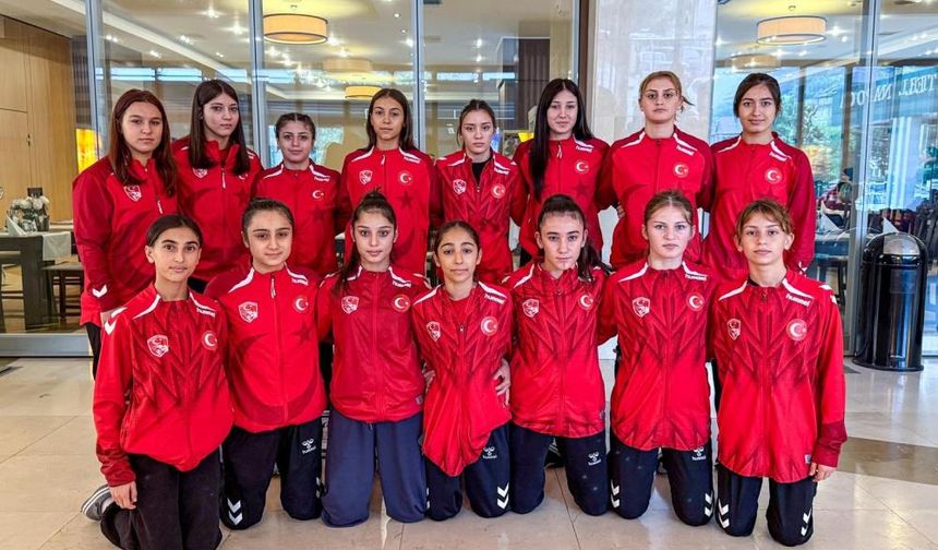 U15 Güreş Milli Takımları'nın Balkan Şampiyonası kadrosu açıklandı