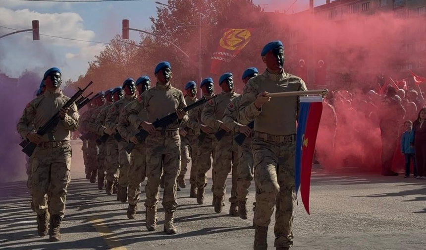 Eskişehir’de Cumhuriyet’in 102’nci yılı büyük coşkuyla kutlandı