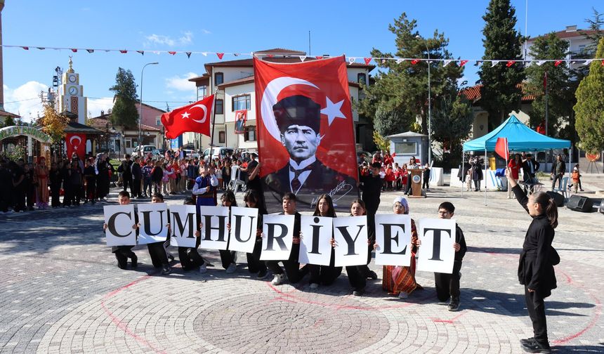 Günyüzü’nde Cumhuriyet Bayramı coşkusu: 102. yıl gururla kutlandı