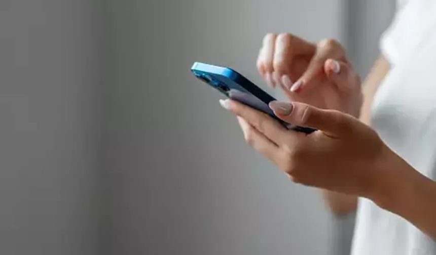 Milyonlarca akıllı telefon sahibini ilgilendiren düzenleme: Pilleri artık daha uzun dayanacak