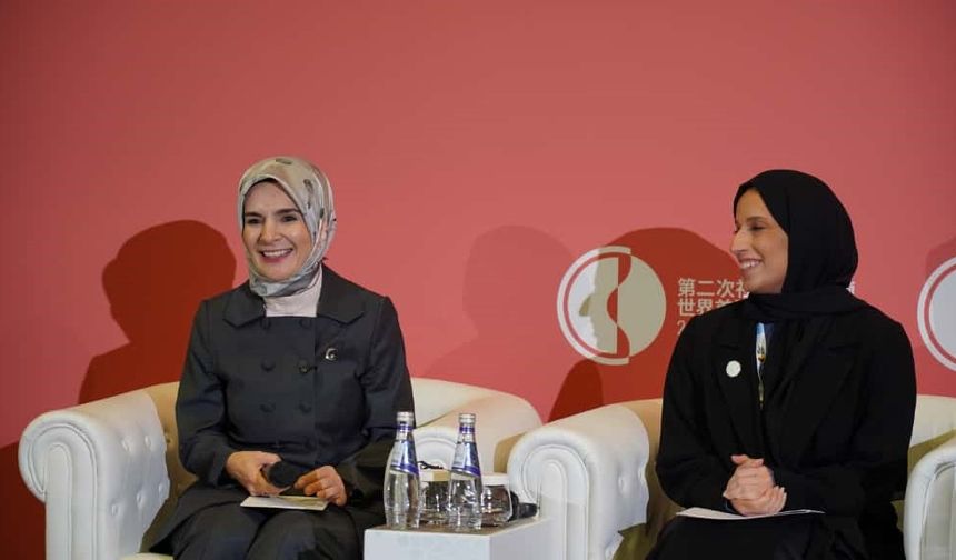 "Aileyi yeniden merkeze almak insanlığın en acil sorumluluğudur"