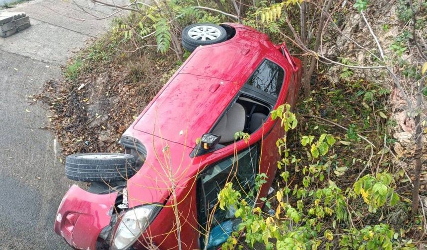 Bilecik'te otomobil takla attı: 3 yaralı