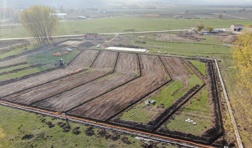 Eskişehir'de yeni futbol sahası için çalışmalar devam ediyor