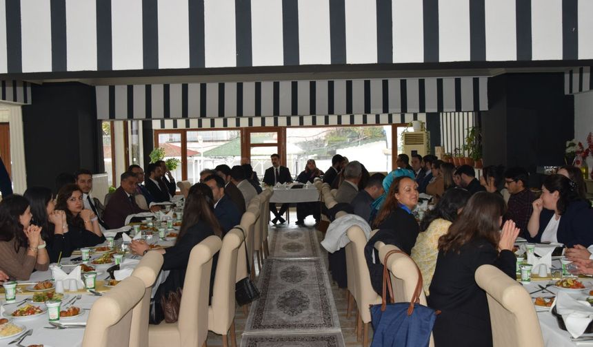 Mihalgazi Belediye Başkanı Güneş, öğretmenlerle buluştu