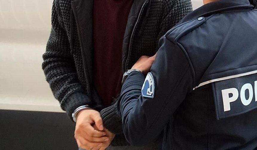 Eskişehir'de polis zehir taciri genci kıskıvrak yakaladı