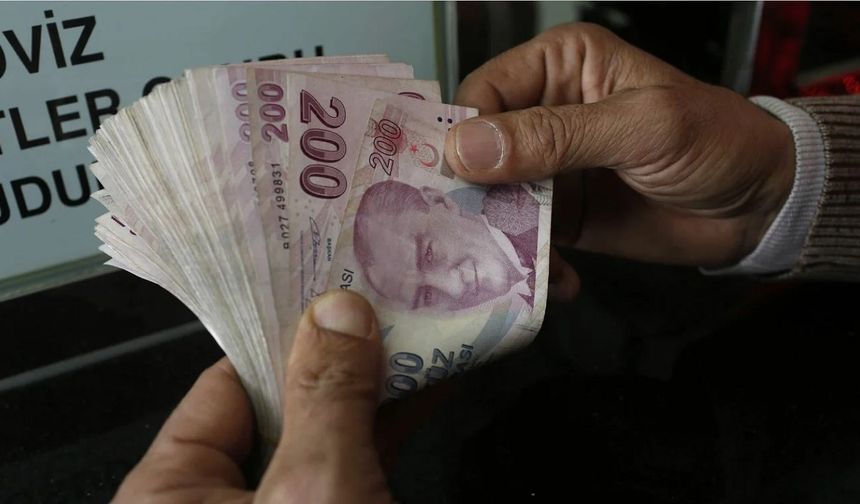 Komşuda örnek davranış: Kuyumcunun fazladan verdiği 150 bin lirayı iade etti