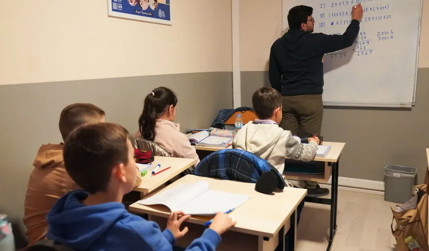 Tepebaşı'nda 3 binden fazla öğrenci akademik destek alıyor
