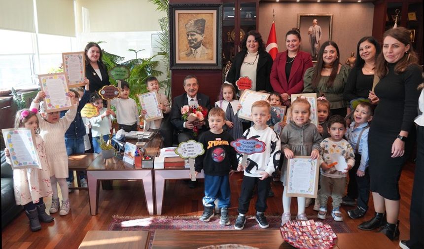 Başkan Ataç Dünya Çocuklar Günü Kapsamında miniklerle bir araya geldi