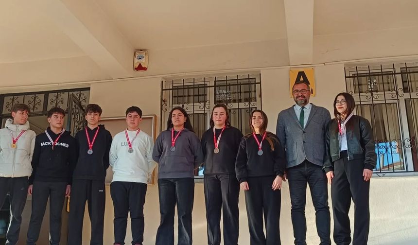 Eskişehir'de lise öğrencilerinden spor başarısı