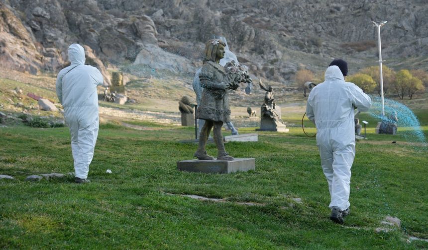 Sivrihisar'da yeşil alan çalışmaları devam ediyor