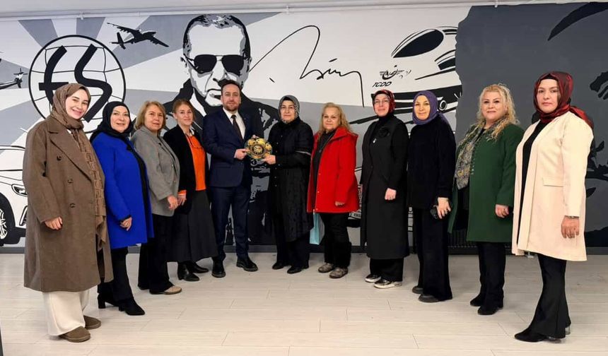 AK Parti Tepebaşı İlçe Başkanlığı’na hayırlı olsun ziyareti